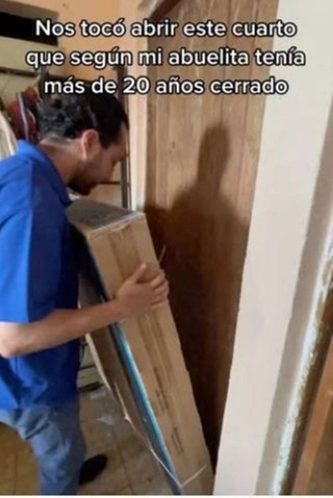 20 yıl önce mühürlenip kapatılan eve girdiler, gördükleri manzara karşısında tüyleri diken diken oldu! 1